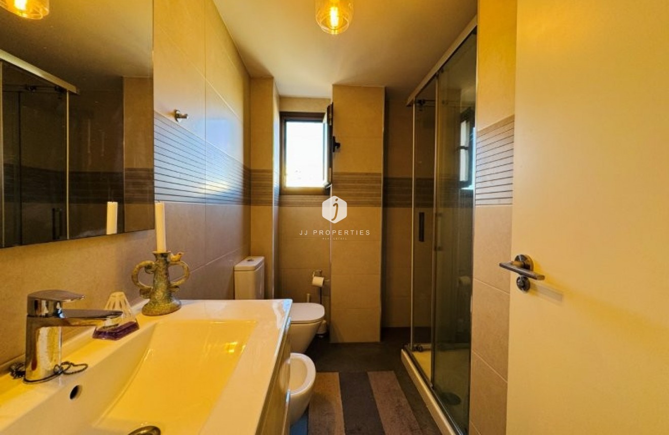 Resale - Apartment / flat -
La Mata - Costa Blanca