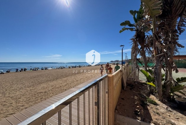 Resale - Apartment / flat -
La Mata - Costa Blanca