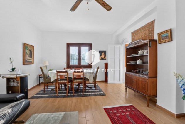 Resale - Villa -
Torrevieja - Costa Blanca