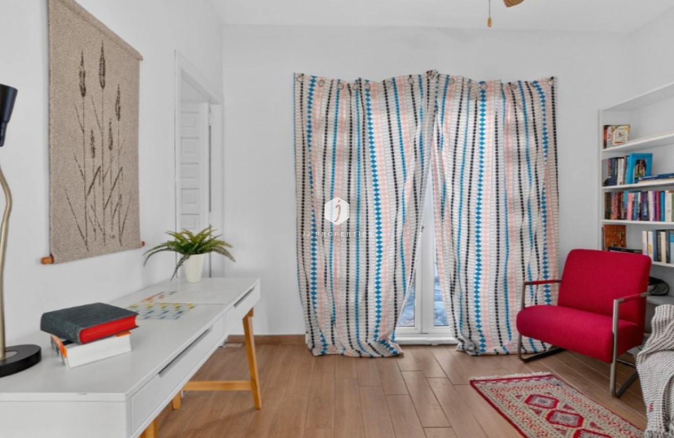 Resale - Villa -
Torrevieja - Costa Blanca