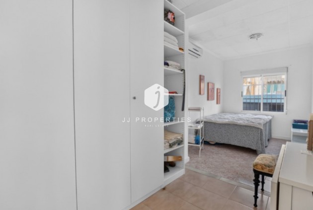Resale - Villa -
Torrevieja - Costa Blanca