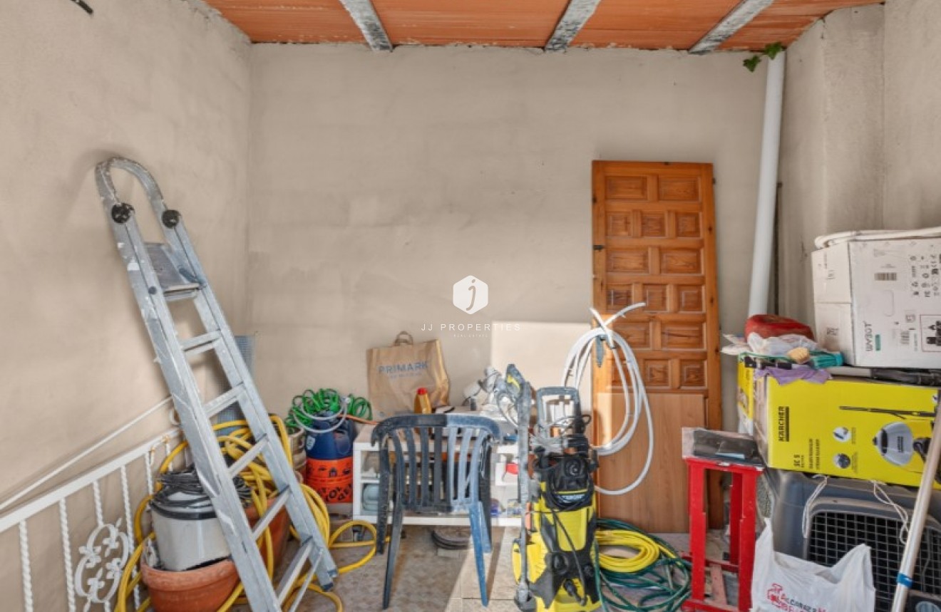 Resale - Villa -
Torrevieja - Costa Blanca