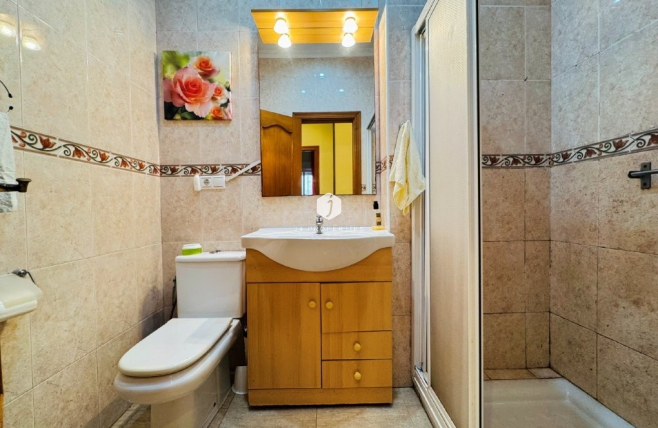 Tweedehands - Appartement / flat -
La Mata - Costa Blanca