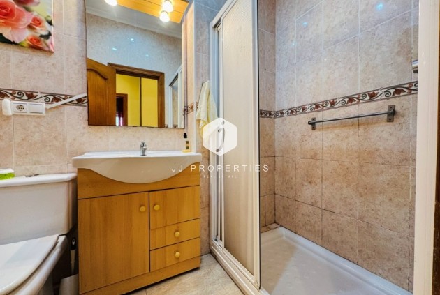 Tweedehands - Appartement / flat -
La Mata - Costa Blanca