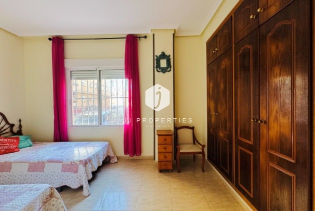 Tweedehands - Appartement / flat -
La Mata - Costa Blanca