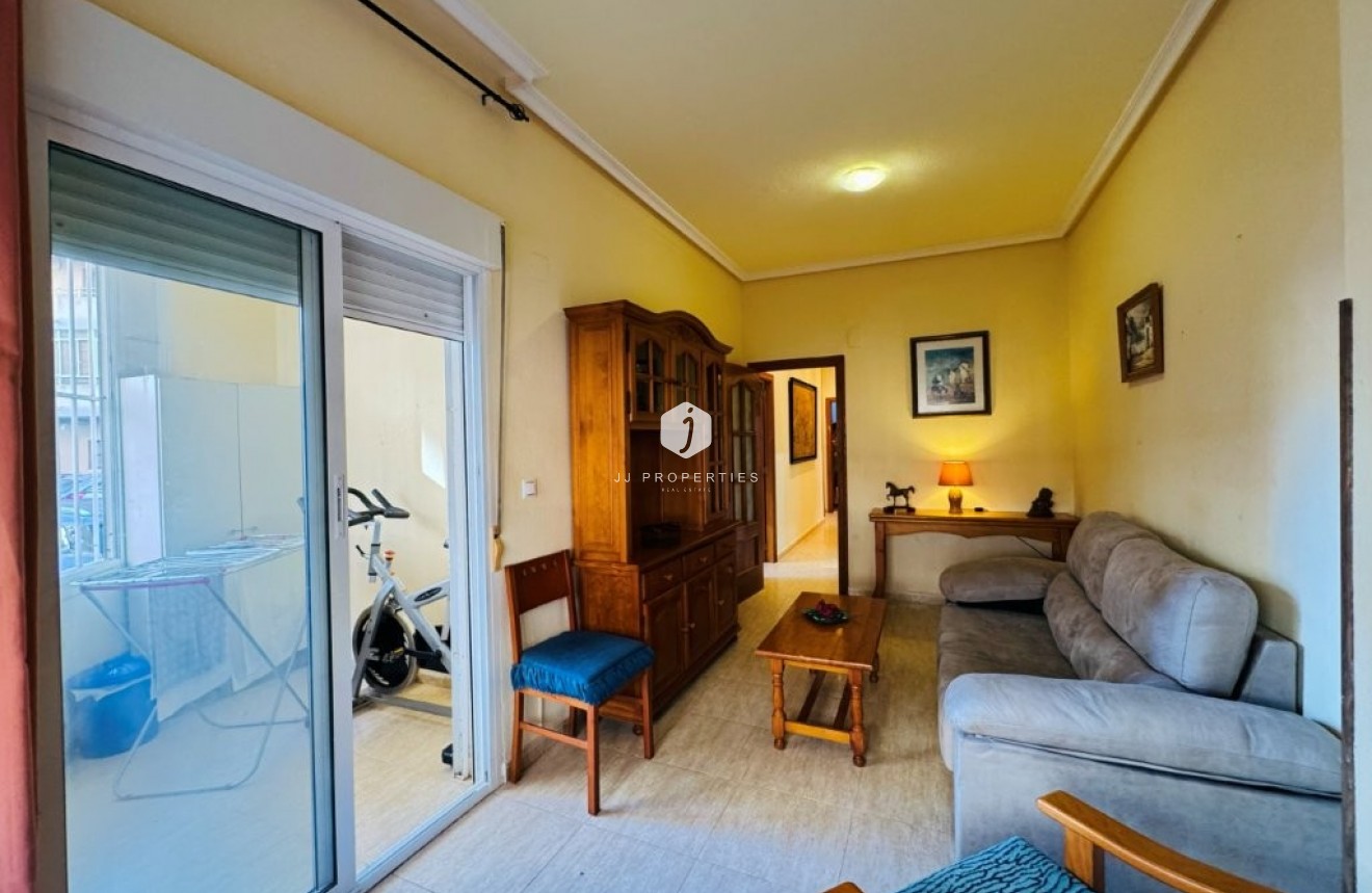 Tweedehands - Appartement / flat -
La Mata - Costa Blanca