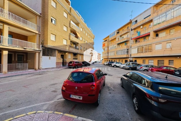 Tweedehands - Appartement / flat -
La Mata - Costa Blanca