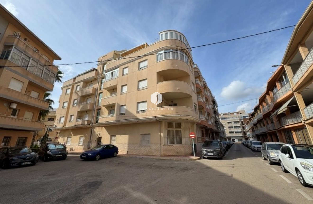 Tweedehands - Appartement / flat -
La Mata - Costa Blanca