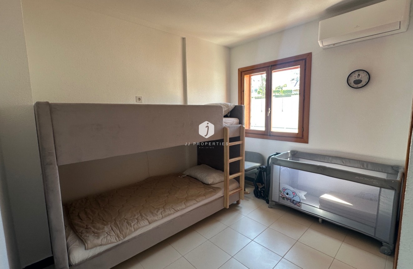Resale - Chalet -
La Mata - Costa Blanca