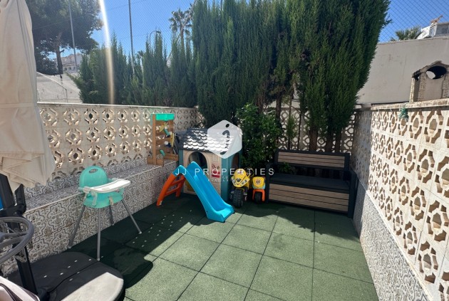 Resale - Chalet -
La Mata - Costa Blanca