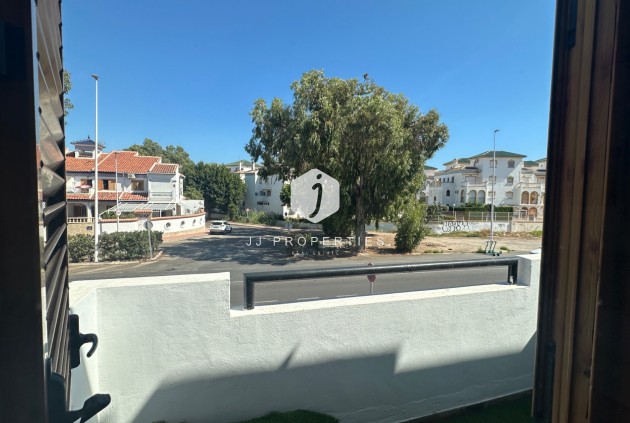 Resale - Chalet -
La Mata - Costa Blanca