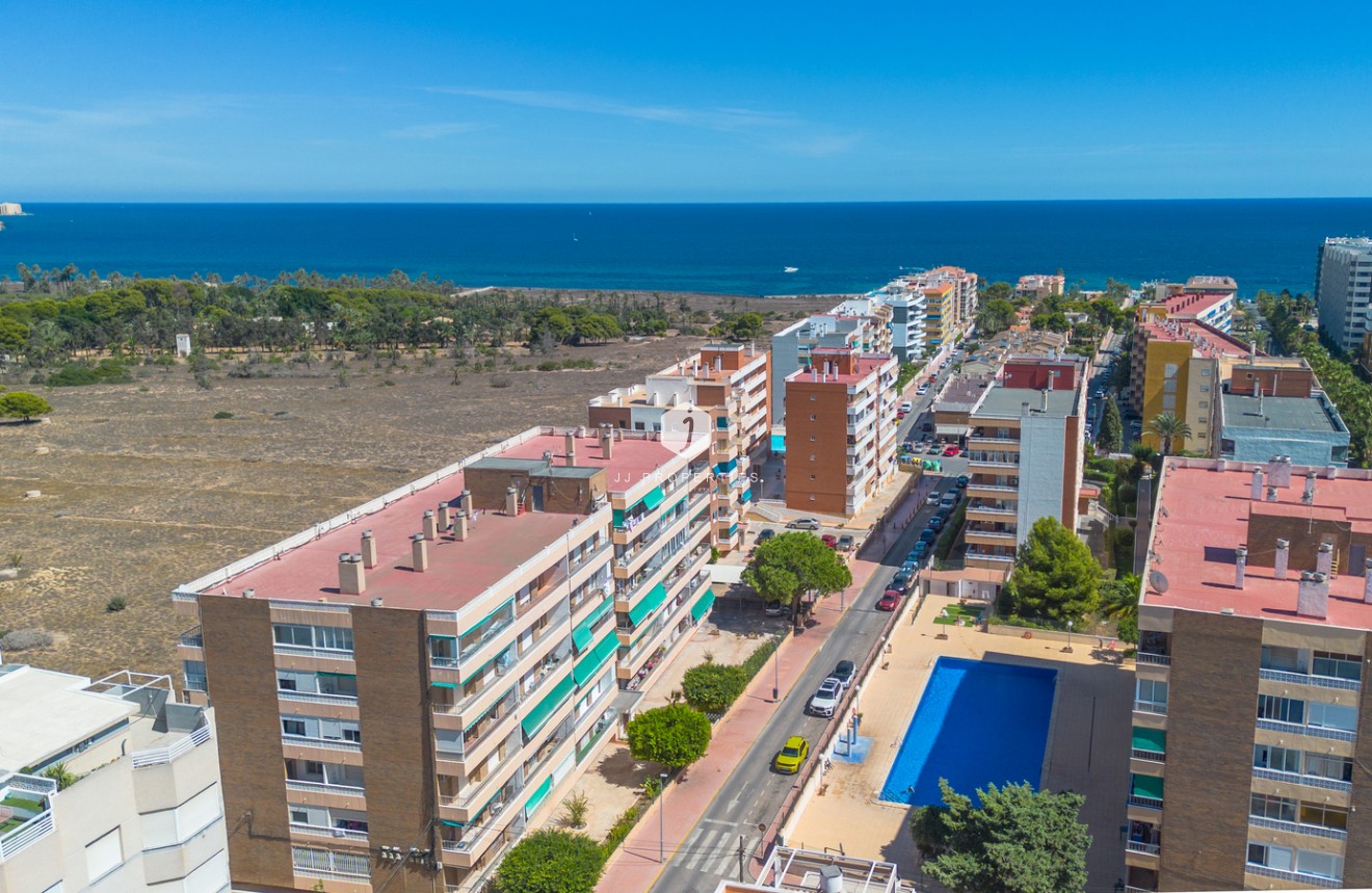 Resale - Apartment / flat -
Torrevieja - Costa Blanca