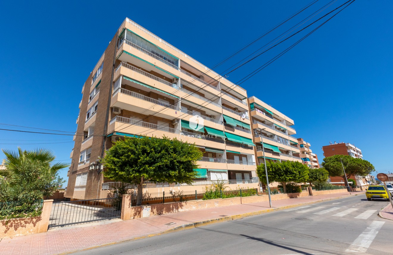 Resale - Apartment / flat -
Torrevieja - Costa Blanca