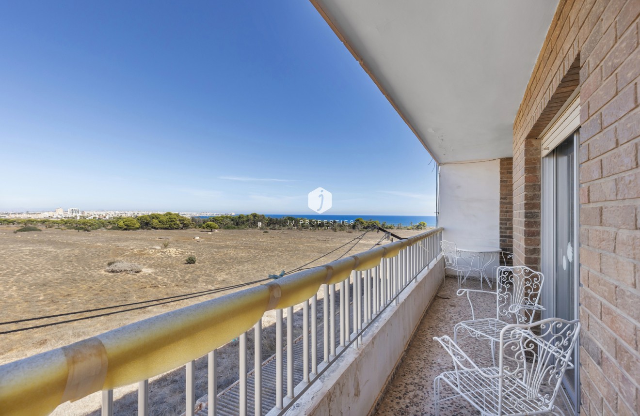 Resale - Apartment / flat -
Torrevieja - Costa Blanca