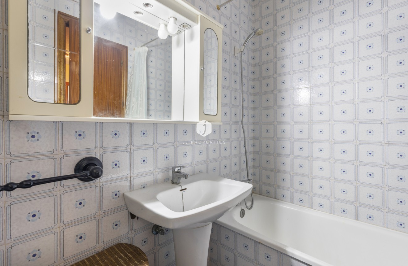 Resale - Apartment / flat -
Torrevieja - Costa Blanca