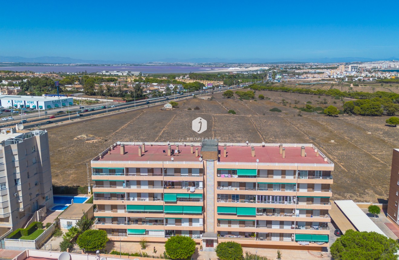 Resale - Apartment / flat -
Torrevieja - Costa Blanca
