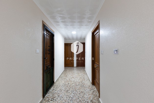 Resale - Apartment / flat -
Torrevieja - Costa Blanca