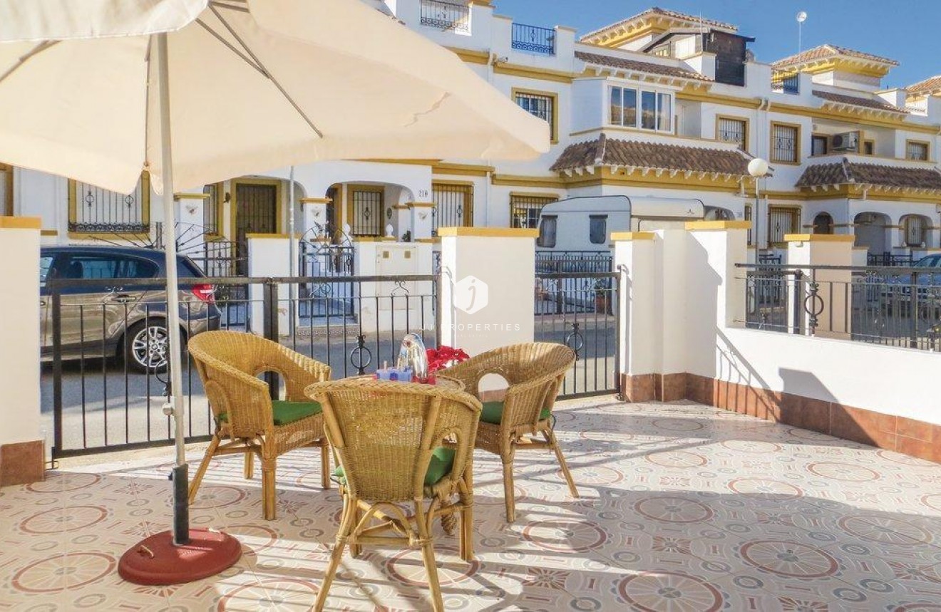 Resale - Chalet -
Torrevieja - Carrefour