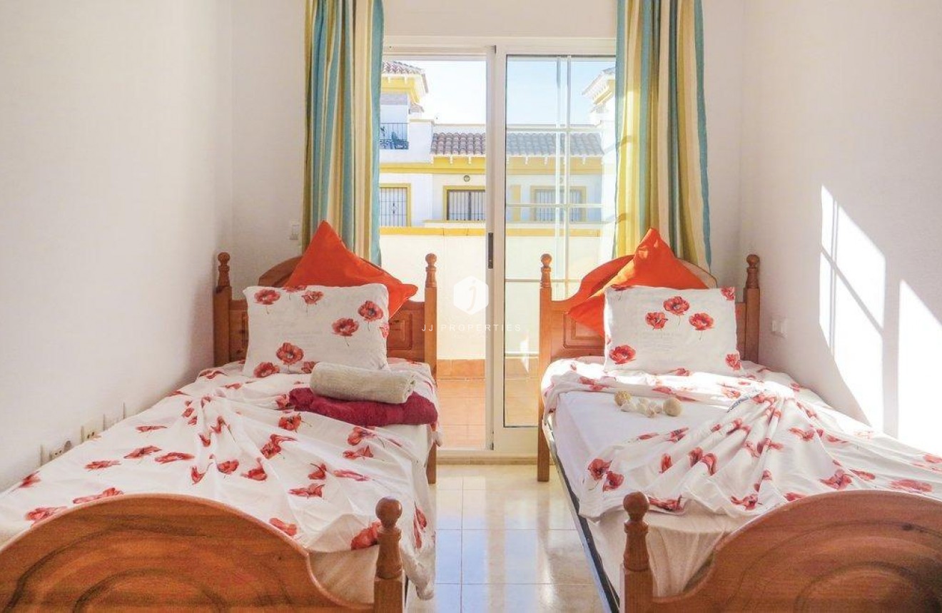 Resale - Chalet -
Torrevieja - Carrefour