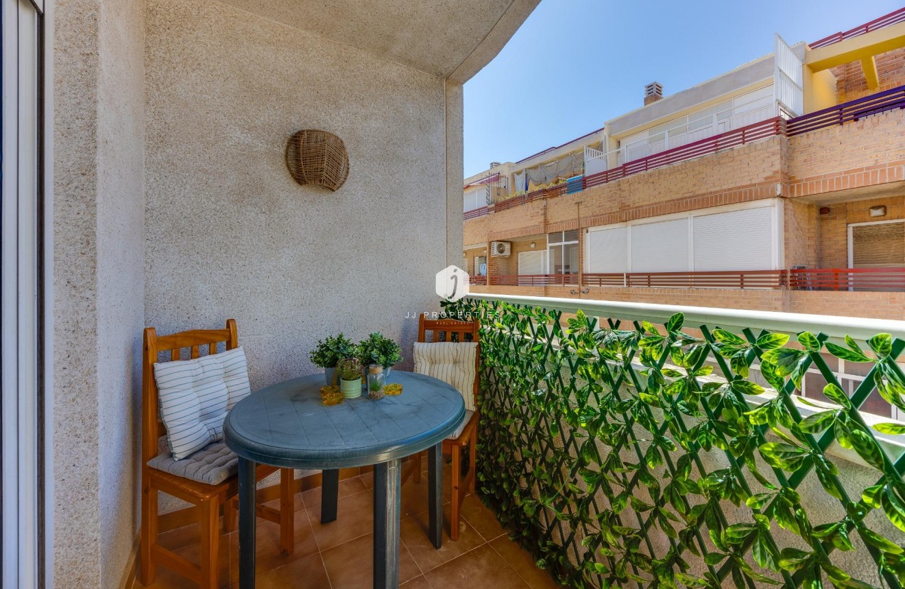 Aus zweiter Hand - Wohnung -
Torrevieja - Centro