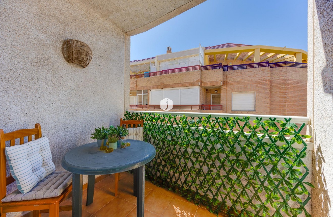 Aus zweiter Hand - Wohnung -
Torrevieja - Centro