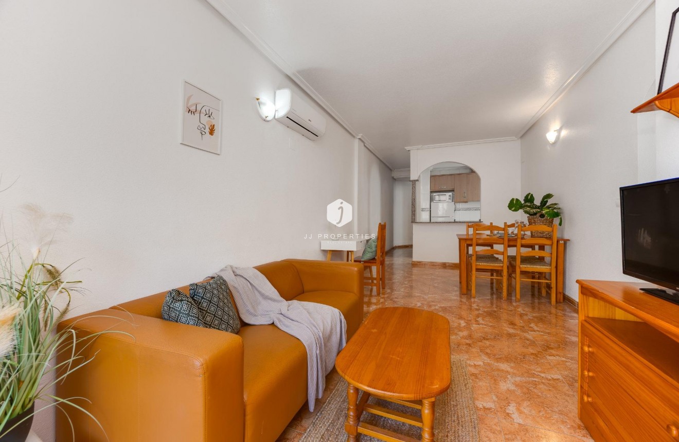 Aus zweiter Hand - Wohnung -
Torrevieja - Centro