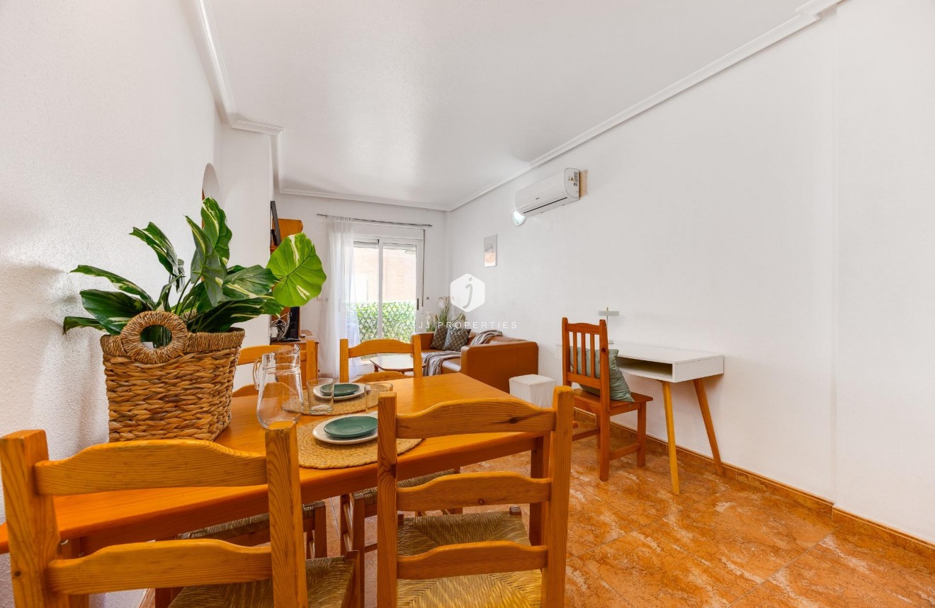 Aus zweiter Hand - Wohnung -
Torrevieja - Centro