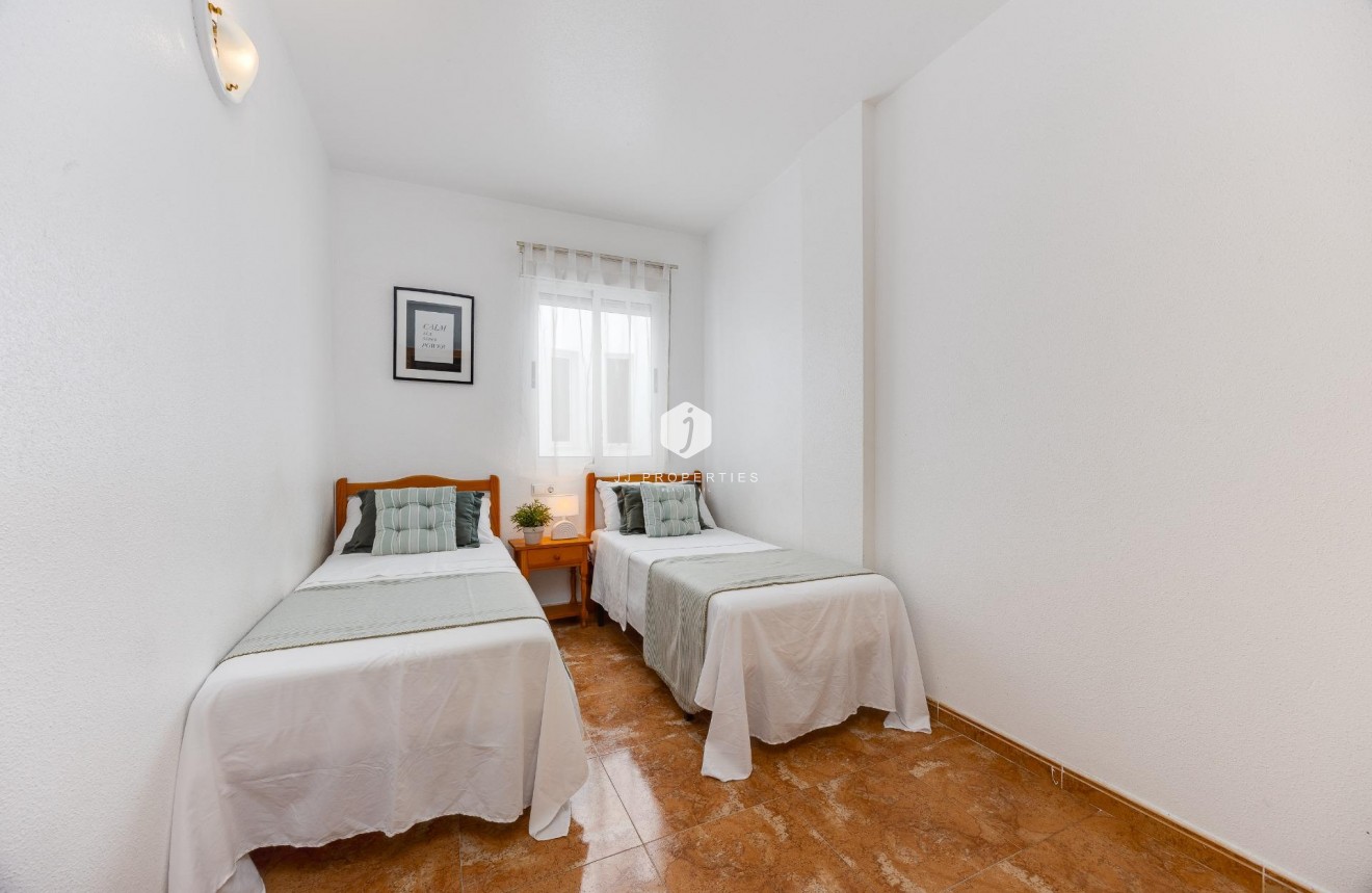Aus zweiter Hand - Wohnung -
Torrevieja - Centro