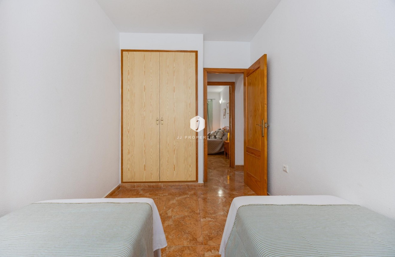Aus zweiter Hand - Wohnung -
Torrevieja - Centro