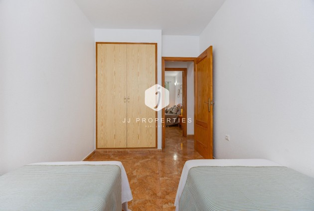 Aus zweiter Hand - Wohnung -
Torrevieja - Centro