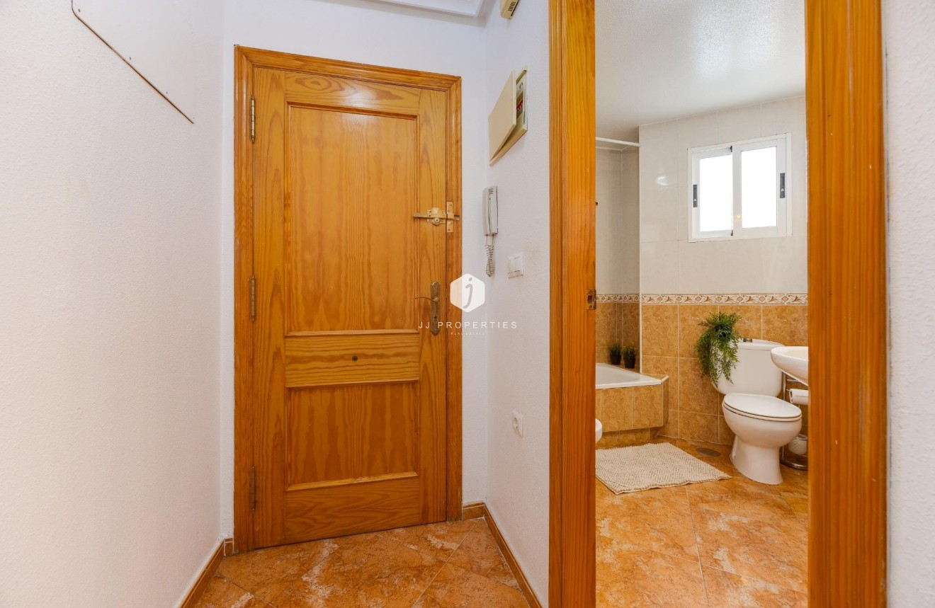 Aus zweiter Hand - Wohnung -
Torrevieja - Centro