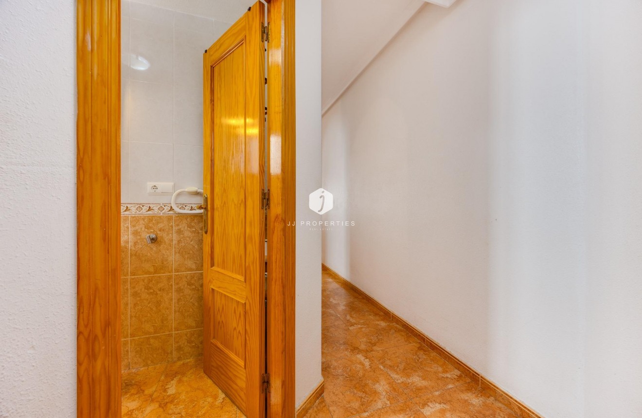 Aus zweiter Hand - Wohnung -
Torrevieja - Centro