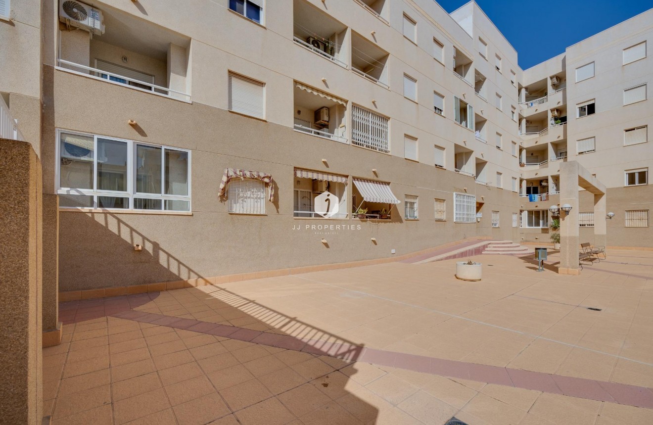 Aus zweiter Hand - Wohnung -
Torrevieja - Centro