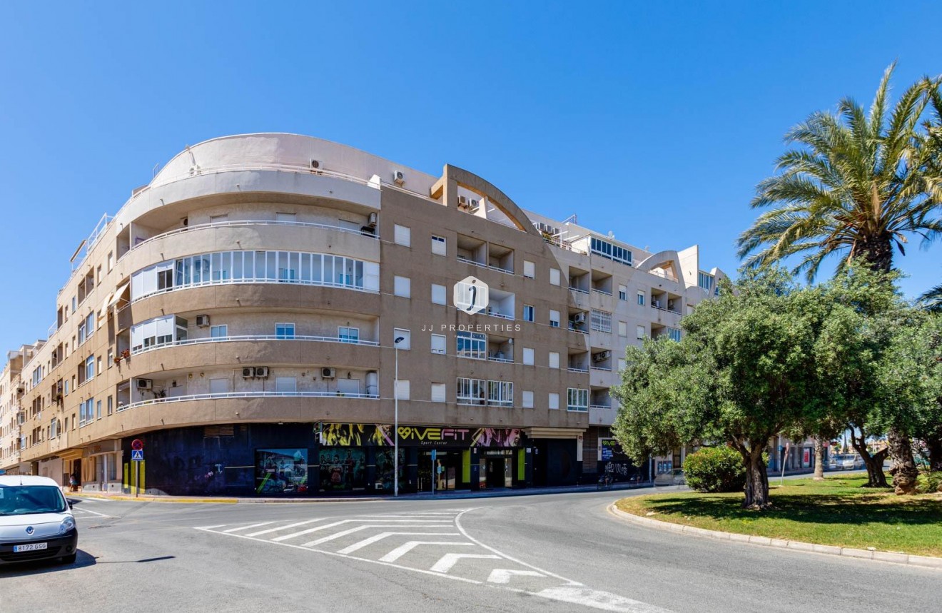 Aus zweiter Hand - Wohnung -
Torrevieja - Centro