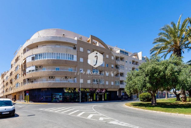 Aus zweiter Hand - Wohnung -
Torrevieja - Centro