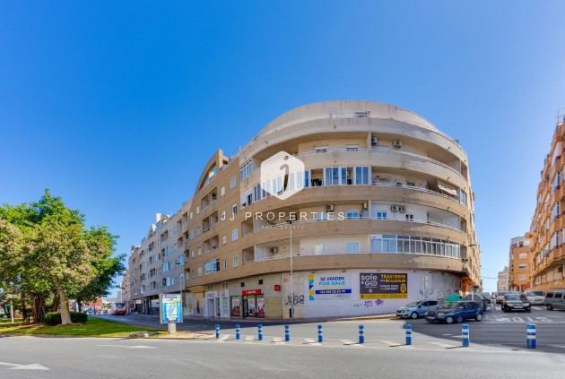 Aus zweiter Hand - Wohnung -
Torrevieja - Centro