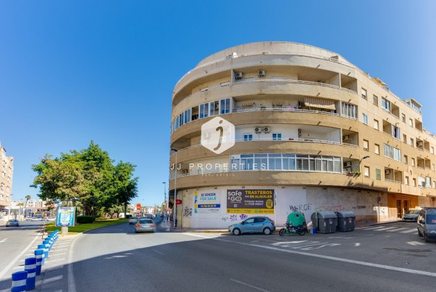 Aus zweiter Hand - Wohnung -
Torrevieja - Centro