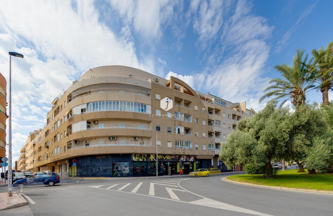 Aus zweiter Hand - Wohnung -
Torrevieja - Centro