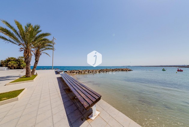 Aus zweiter Hand - Wohnung -
Torrevieja - Centro