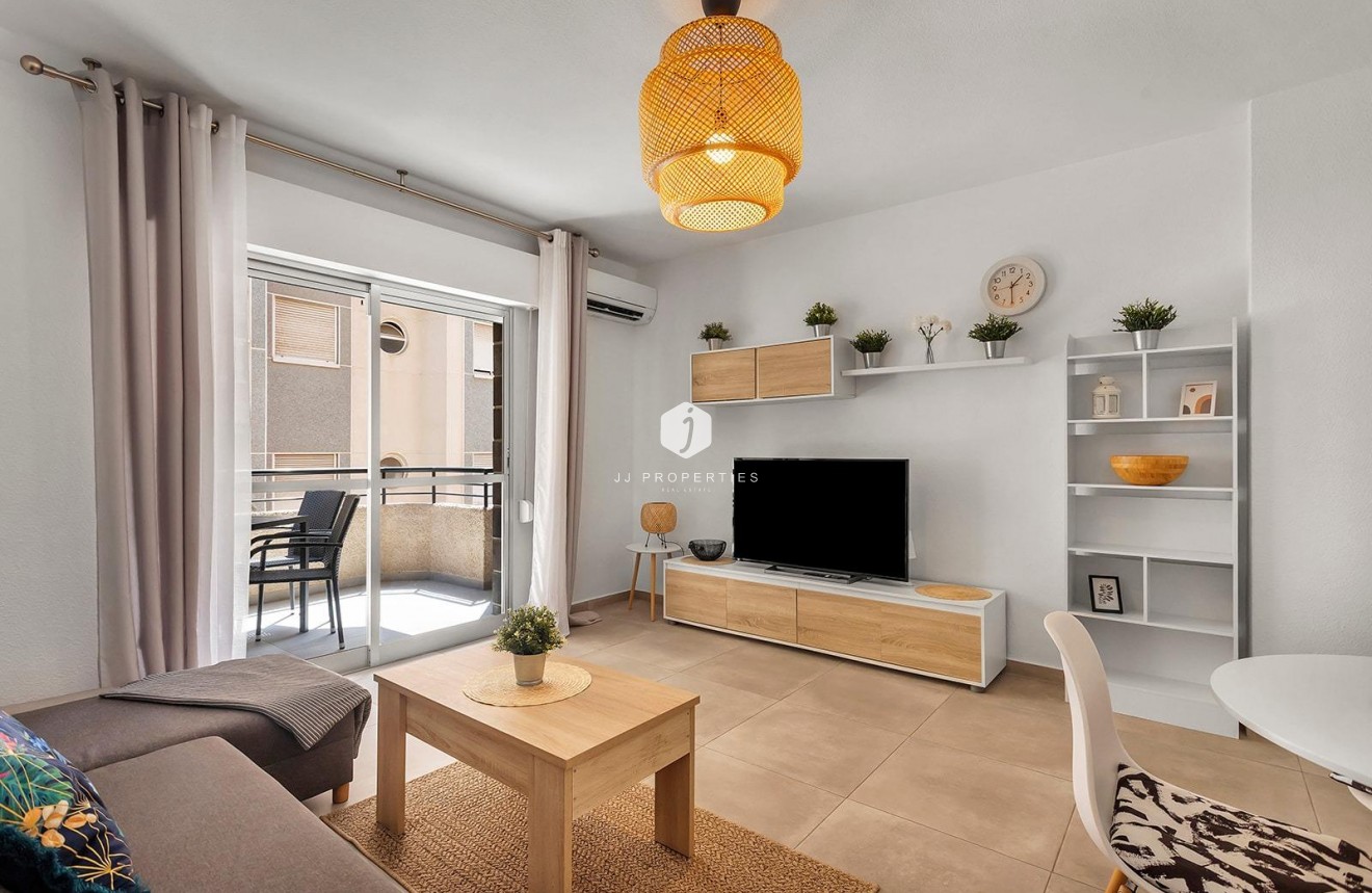 Resale - Apartment / flat -
Torrevieja - Playa de los Locos
