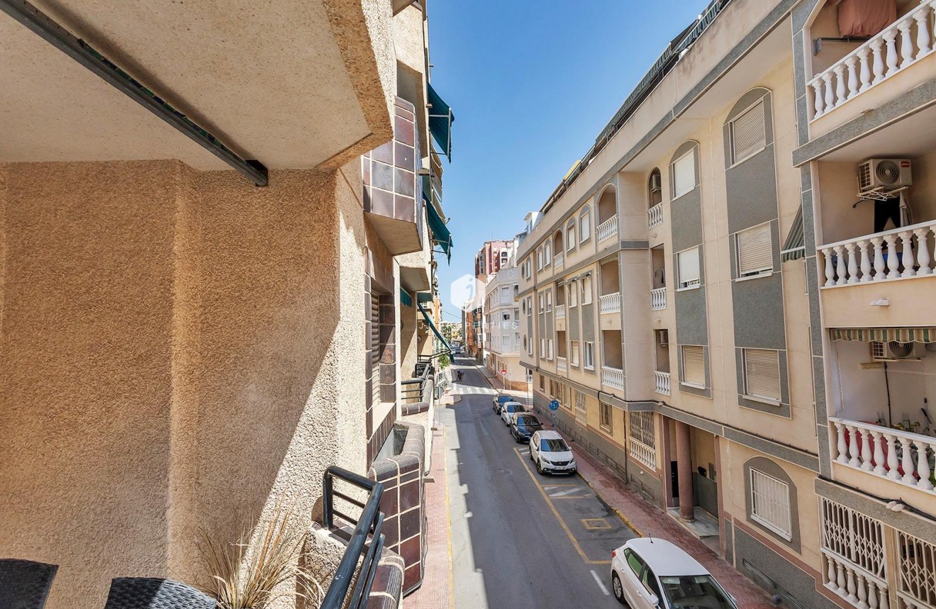 Resale - Apartment / flat -
Torrevieja - Playa de los Locos