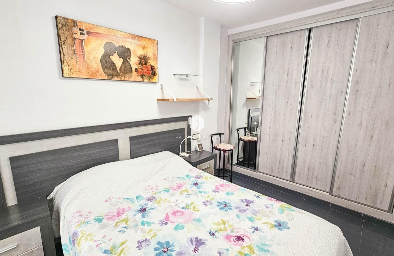 Resale - Apartment / flat -
Torrevieja - PARQUE DE LAS NACIONES