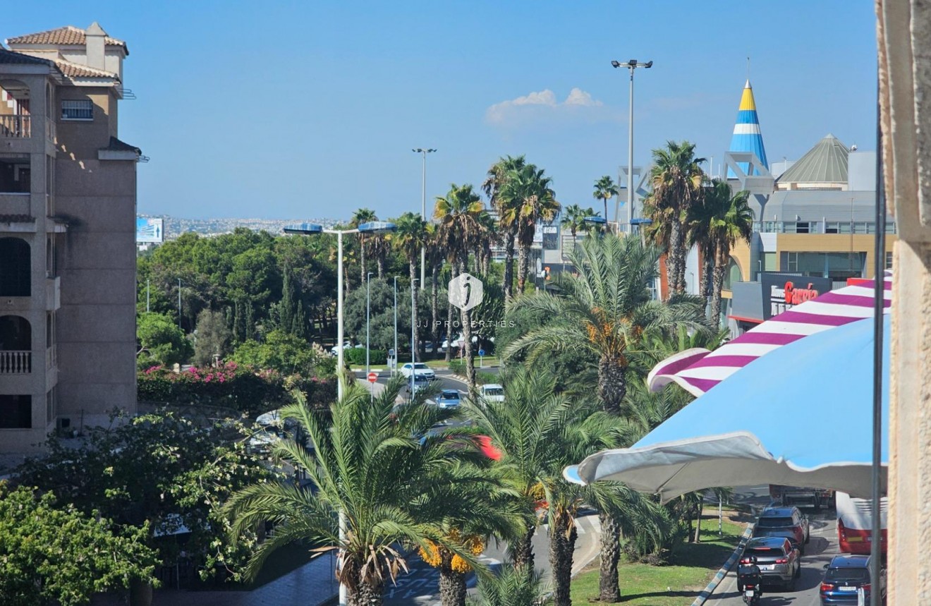Resale - Apartment / flat -
Torrevieja - PARQUE DE LAS NACIONES