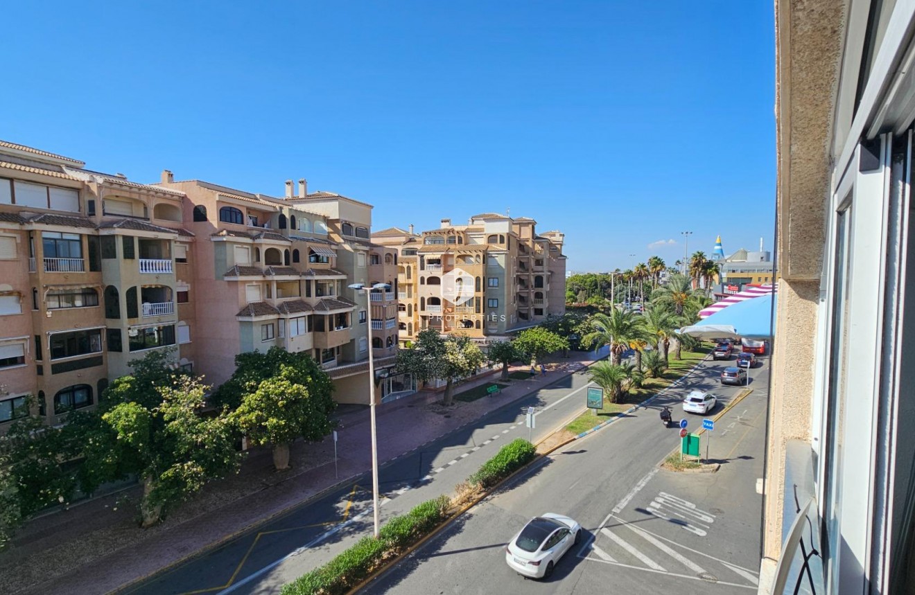 Resale - Apartment / flat -
Torrevieja - PARQUE DE LAS NACIONES