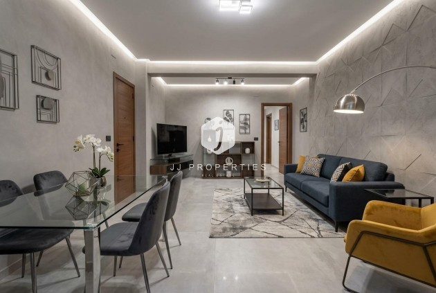 Aus zweiter Hand - Wohnung -
Torrevieja - La Mata Pueblo