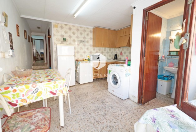 Aus zweiter Hand - Wohnung -
Torrevieja - La Mata Pueblo