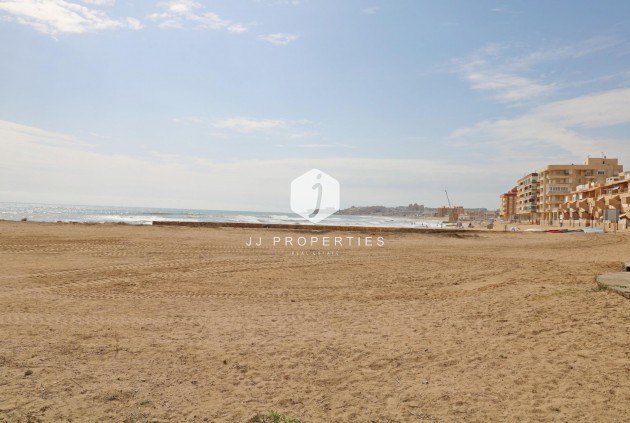 Aus zweiter Hand - Wohnung -
Torrevieja - La Mata Pueblo