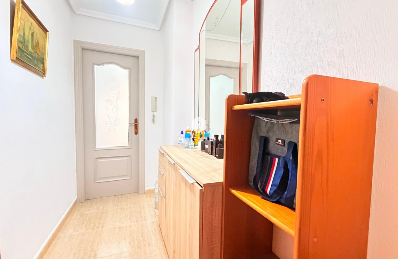 Aus zweiter Hand - Wohnung -
Torrevieja - Centro - Muelle Pesquero