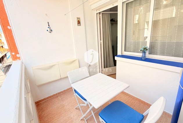 Aus zweiter Hand - Wohnung -
Torrevieja - Centro - Muelle Pesquero