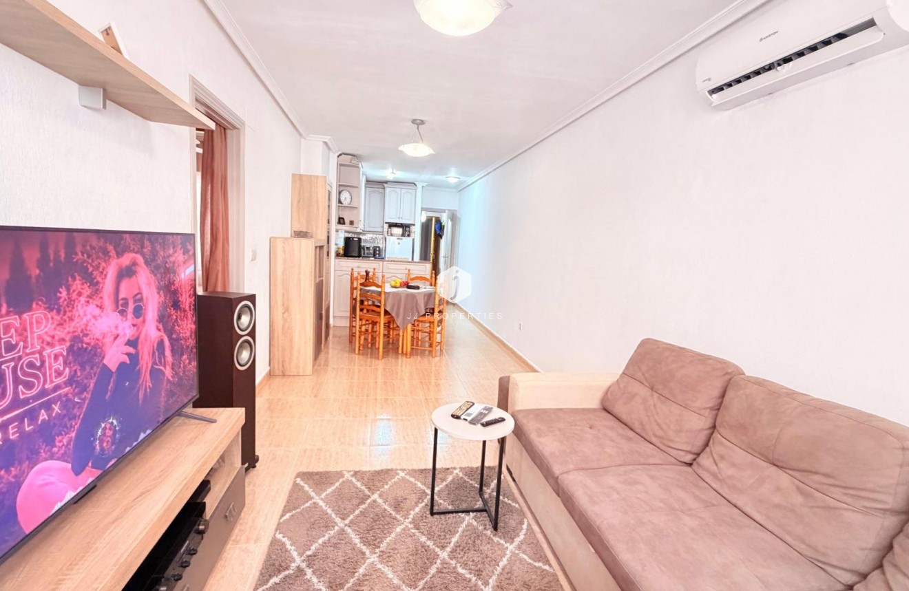 Aus zweiter Hand - Wohnung -
Torrevieja - Centro - Muelle Pesquero